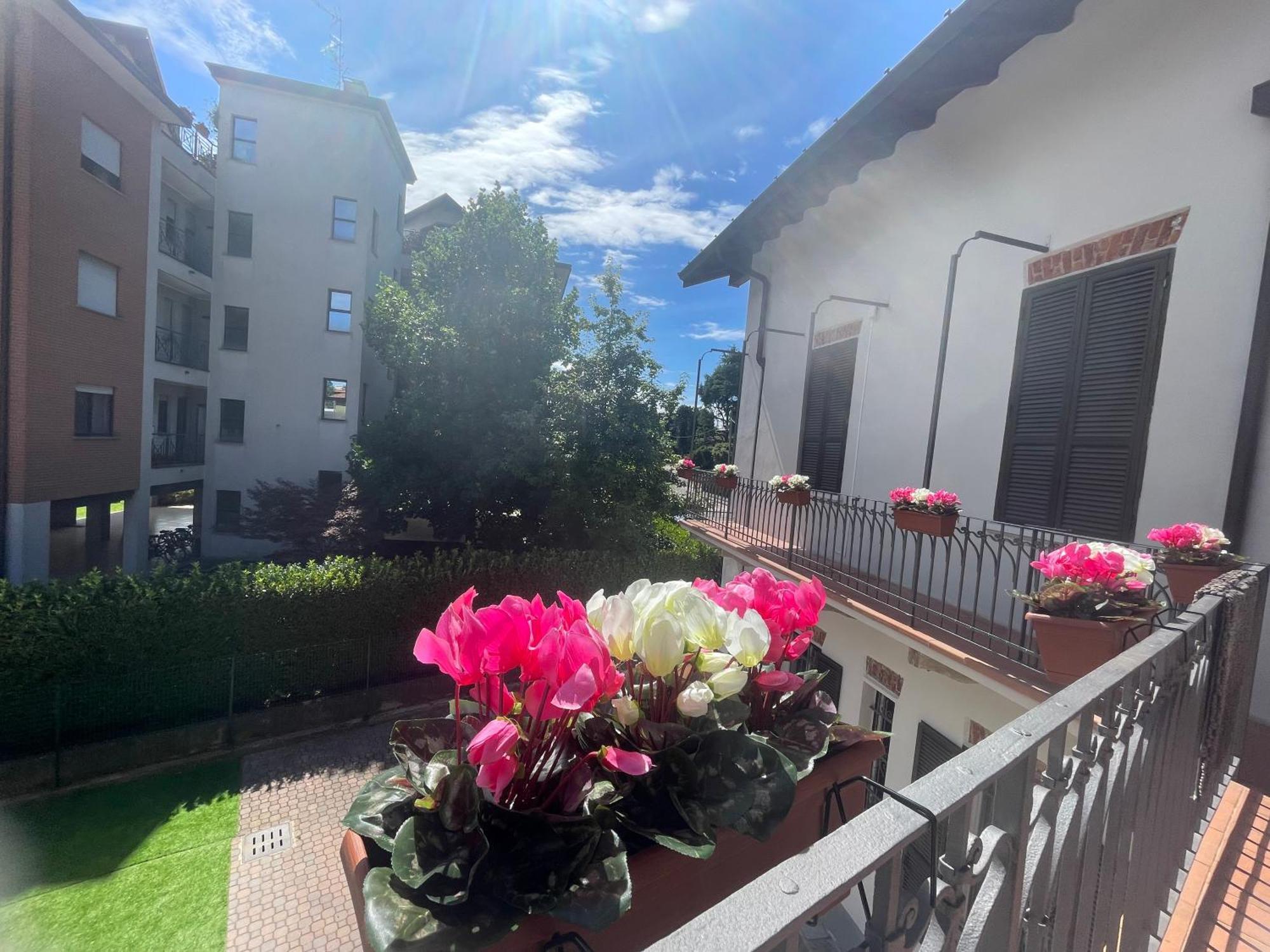 Villa Simona Malpensa Γκαλλαράτε Εξωτερικό φωτογραφία