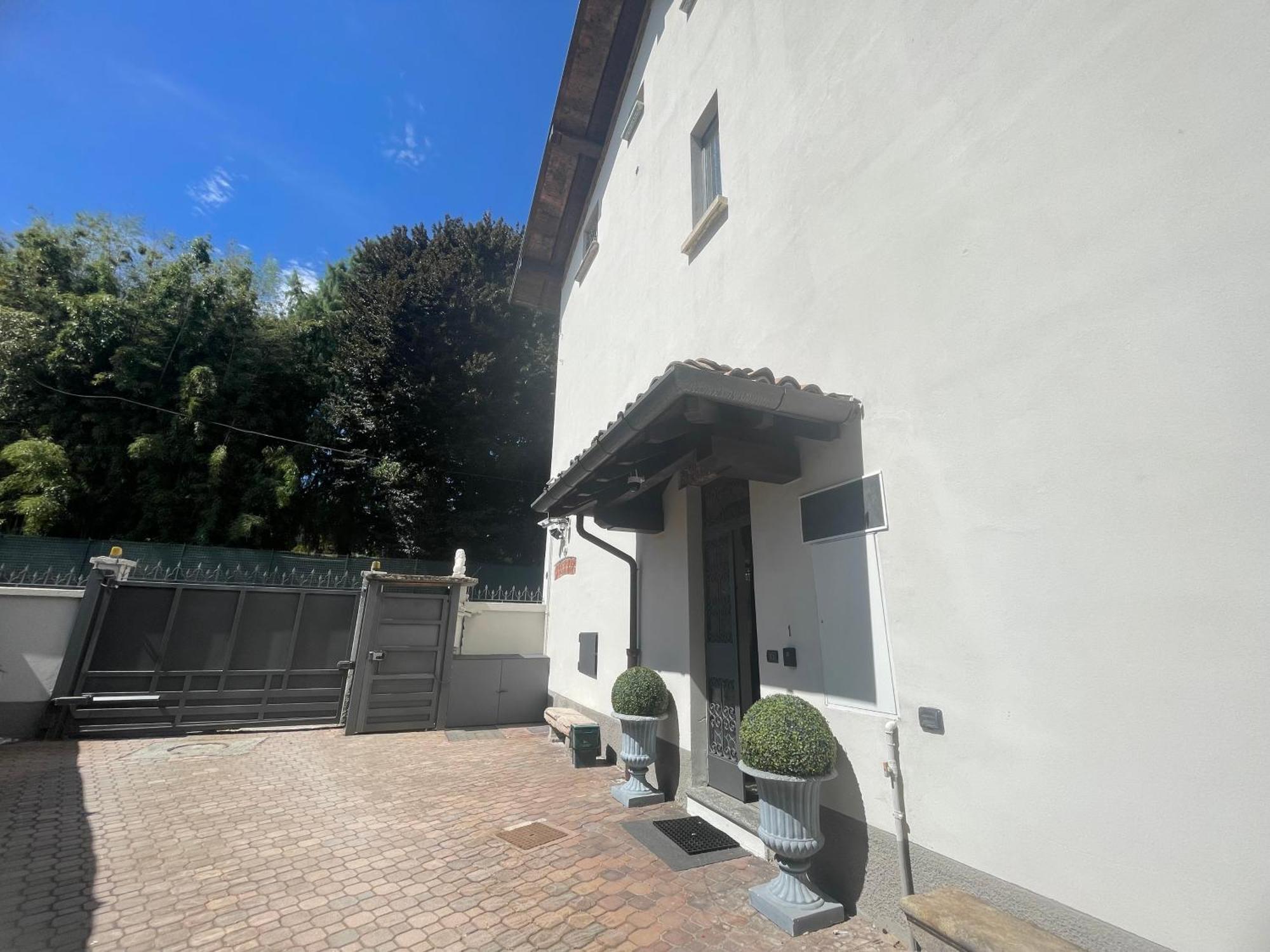 Villa Simona Malpensa Γκαλλαράτε Εξωτερικό φωτογραφία