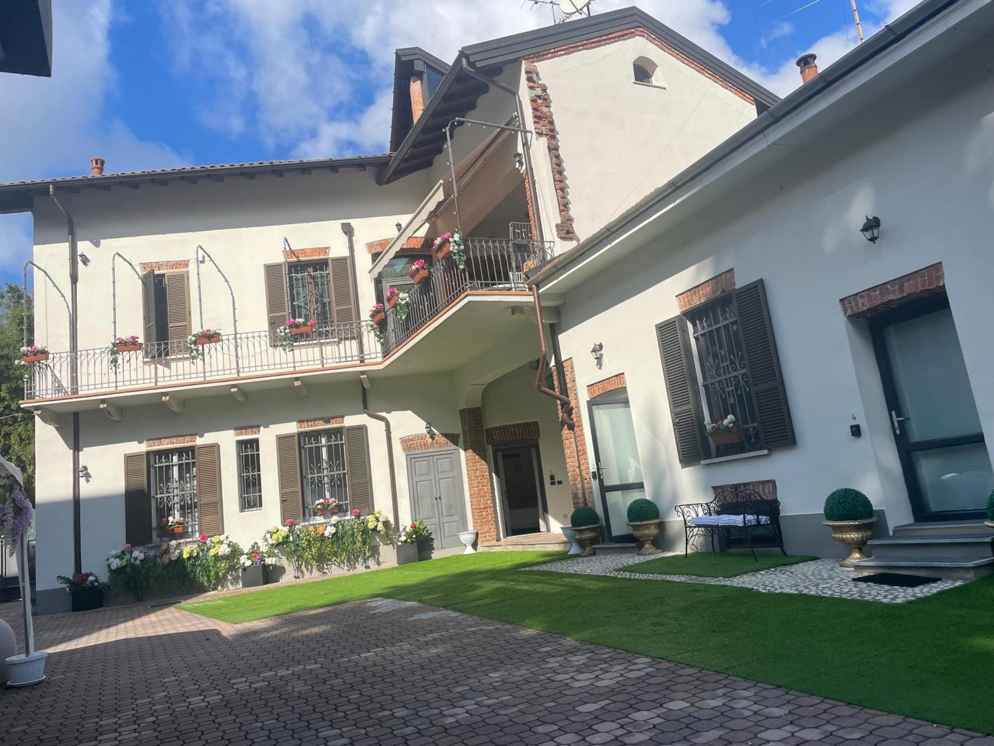 Villa Simona Malpensa Γκαλλαράτε Εξωτερικό φωτογραφία