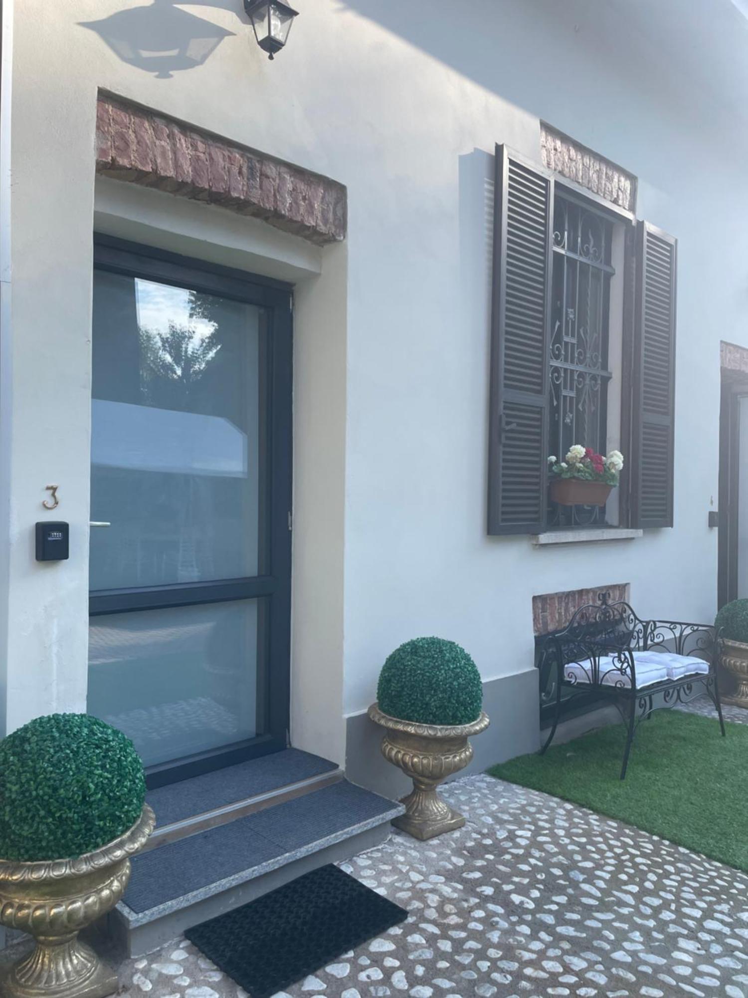 Villa Simona Malpensa Γκαλλαράτε Εξωτερικό φωτογραφία